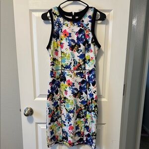 Nicole knee-length dress